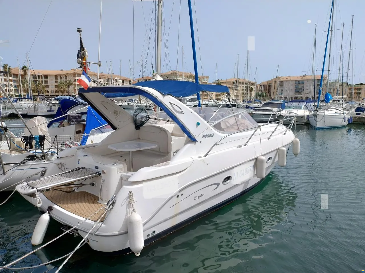 Sessa Marine 2004 – 9.50m – 2xVolvo Penta